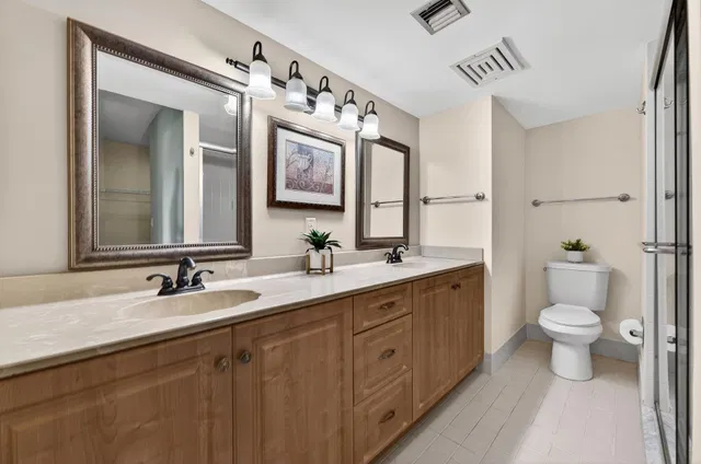 Unit 106 photo 33
