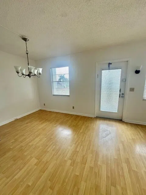 Residence photo 4