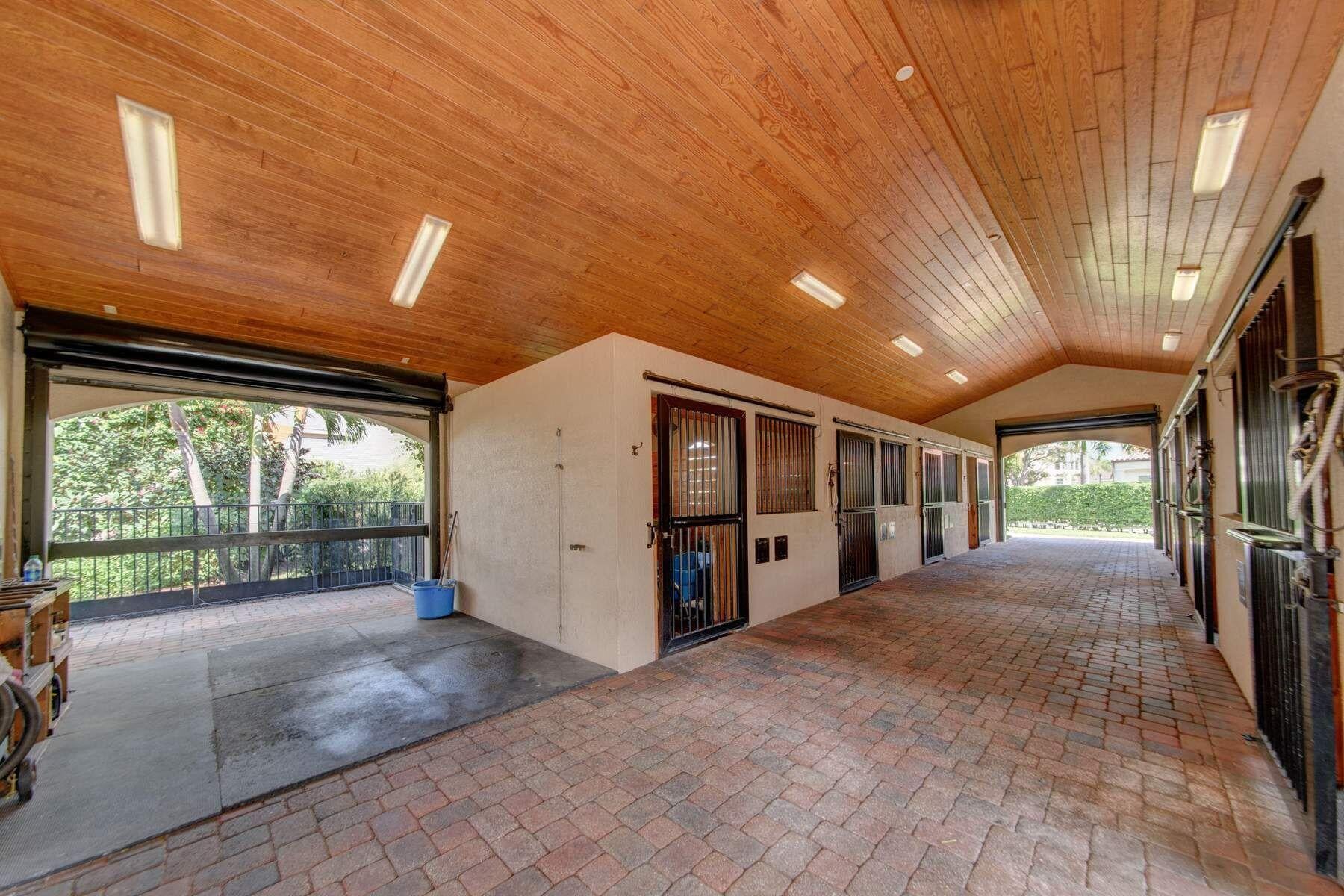 Saddle Trail Park Residence photo 47