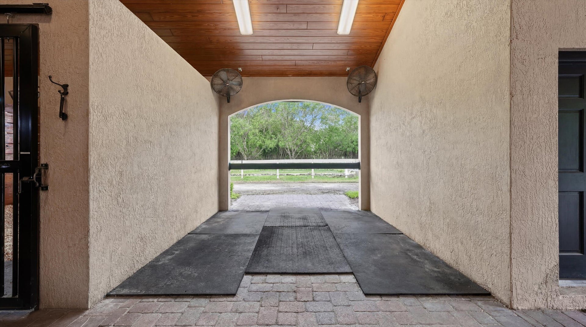 Saddle Trail Park Residence photo 49