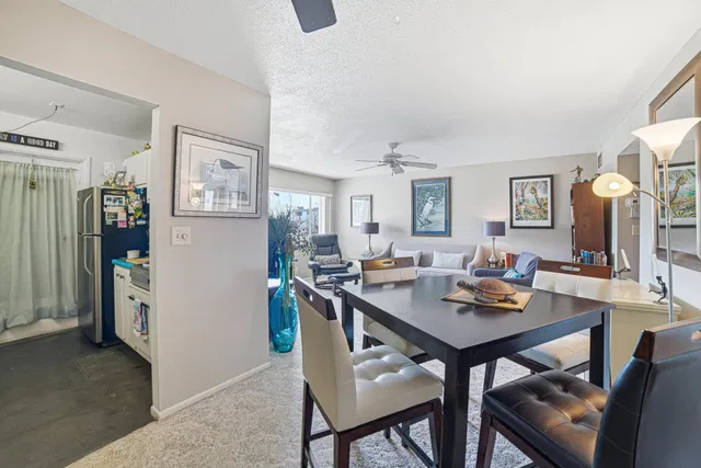 Unit 207 photo 9