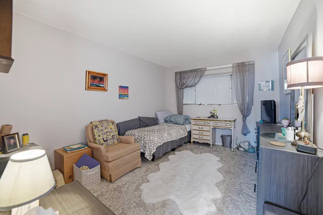 Unit 207 photo 17