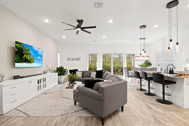 Residence photo 5