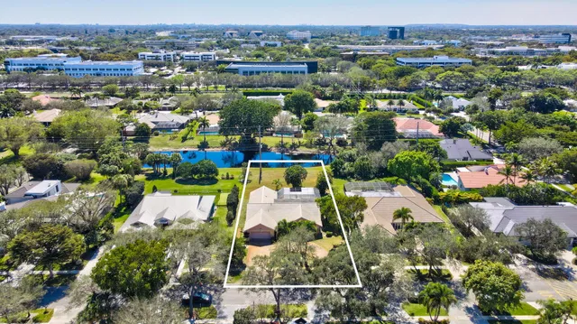 Boca Bath & Tennis Residence photo 6