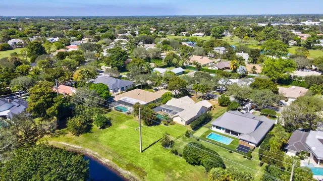 Boca Bath & Tennis Residence photo 10