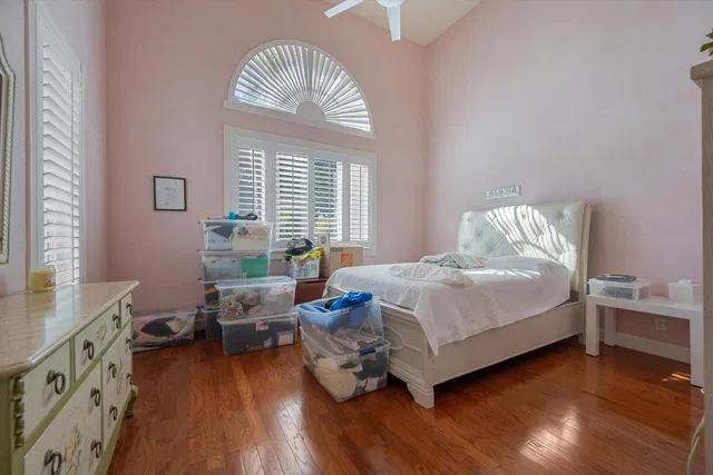  Residence photo 25