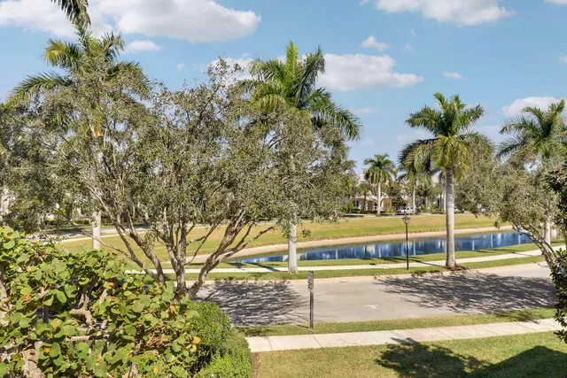 Mallory Creek Abacoa Residence photo 38