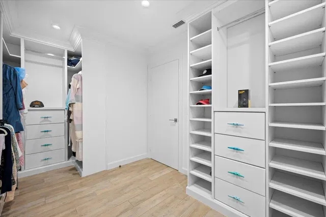  Residence photo 15