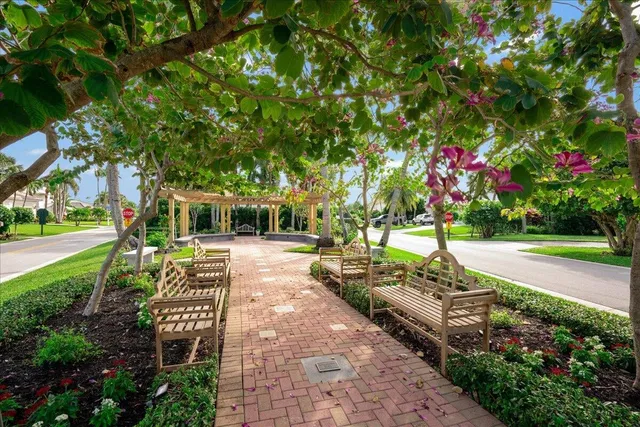  Residence photo 32