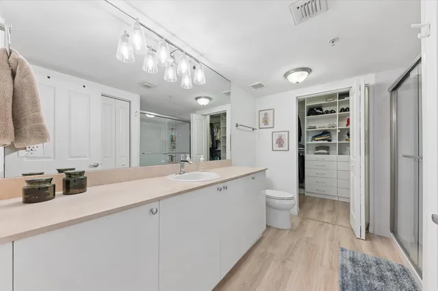 The Prado Unit 239 photo 9