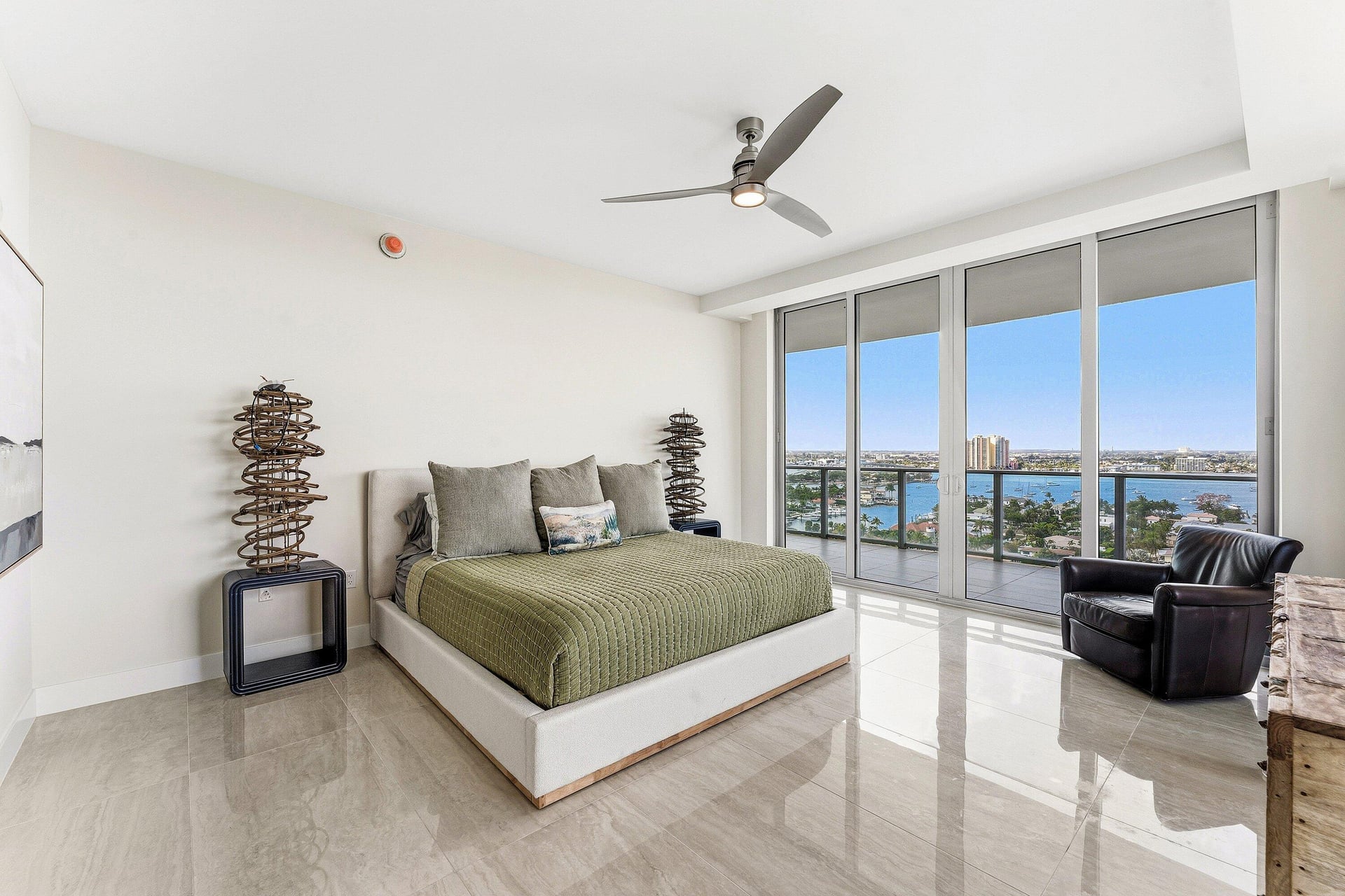 Amrit Ocean Resort & Residences Unit 1702p photo 14