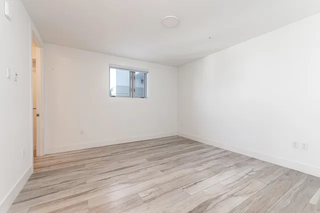 Tower 155 Unit 516 photo 15