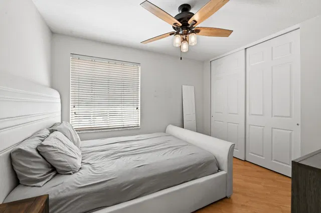 Residence photo 15