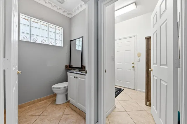 Residence photo 17