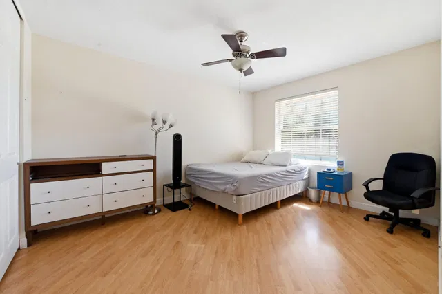 Residence photo 18