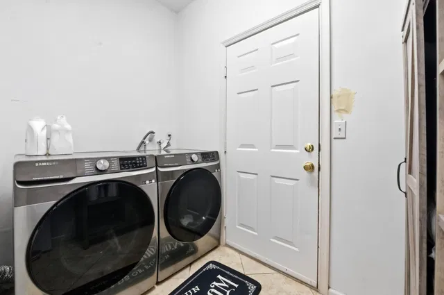 Residence photo 27