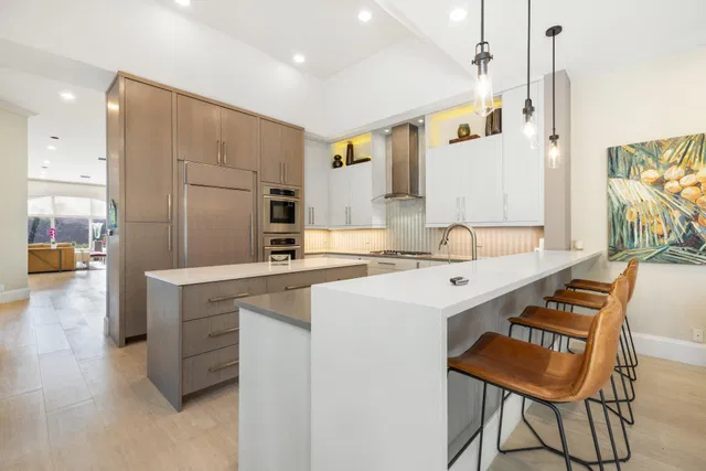 Admirals Cove Residence photo 8