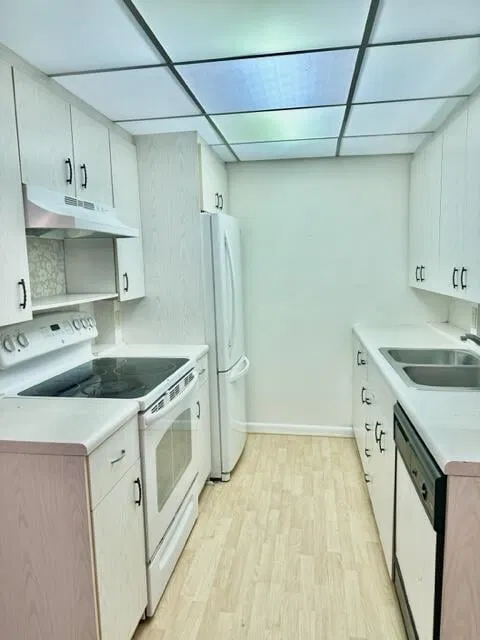 Residence photo 2