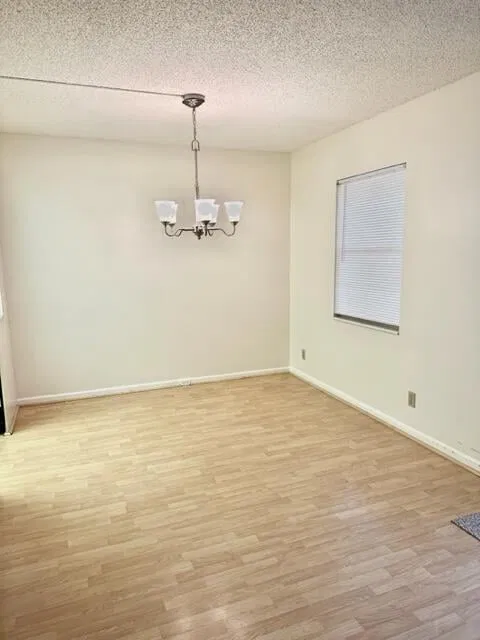 Residence photo 4