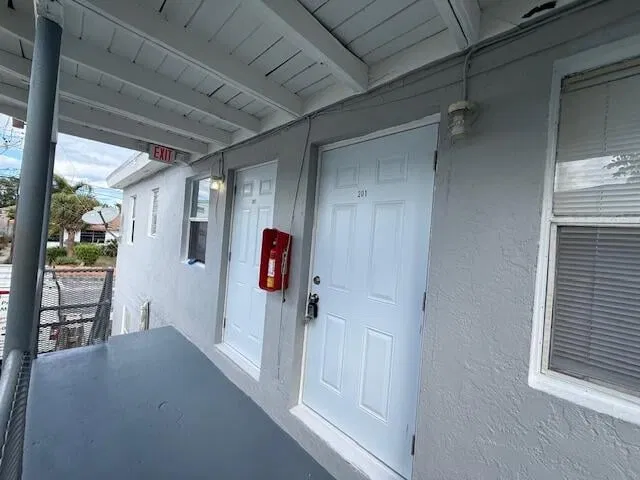Residence photo 8