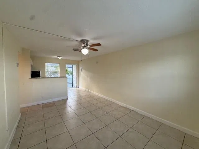 Residence photo 17