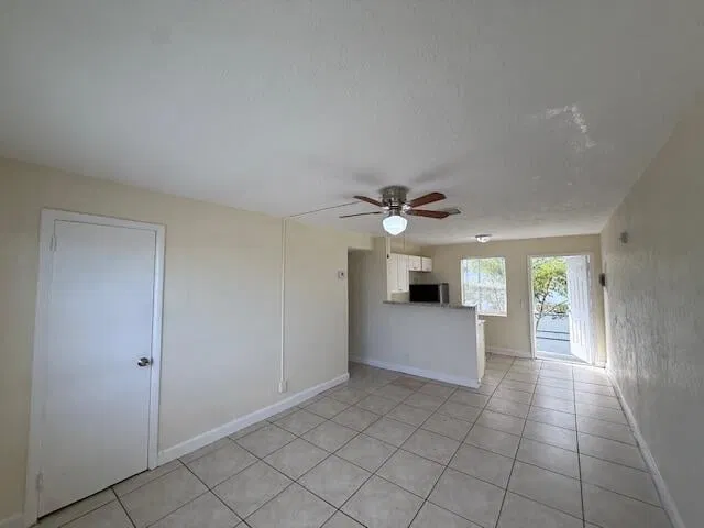 Residence photo 18