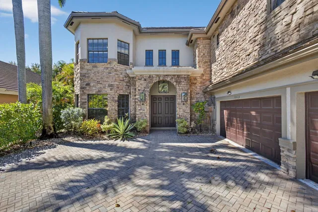  Residence photo 5
