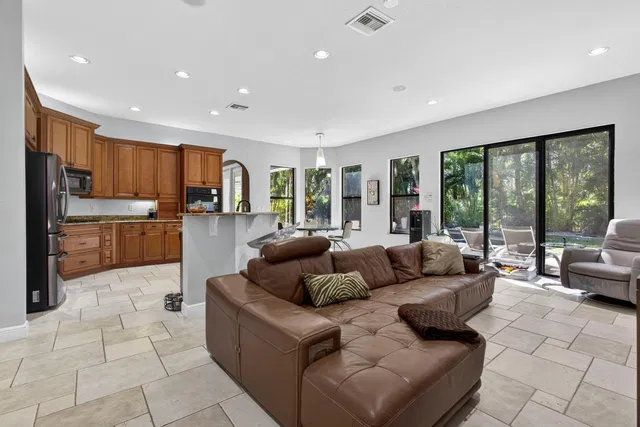  Residence photo 31