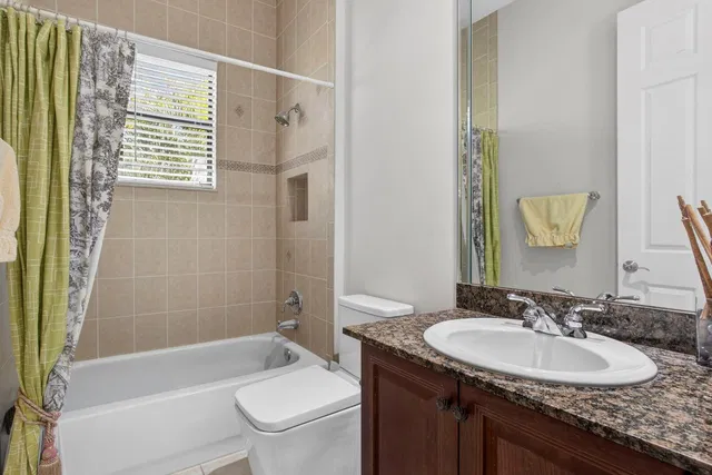  Residence photo 56