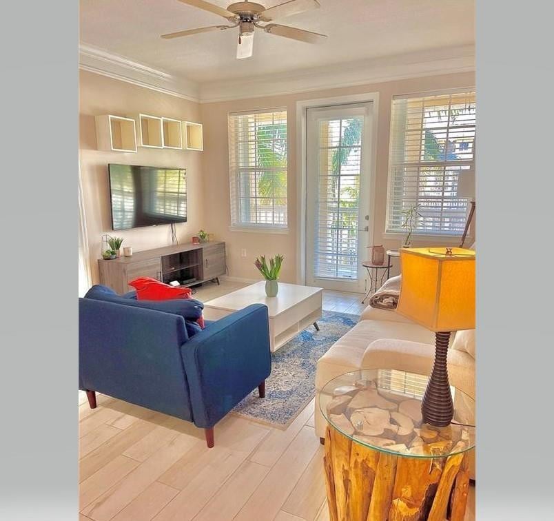 Unit 308 photo 6