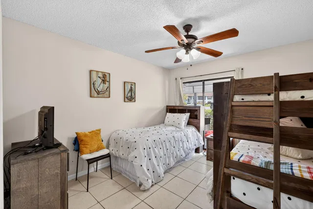 Unit 603 photo 18