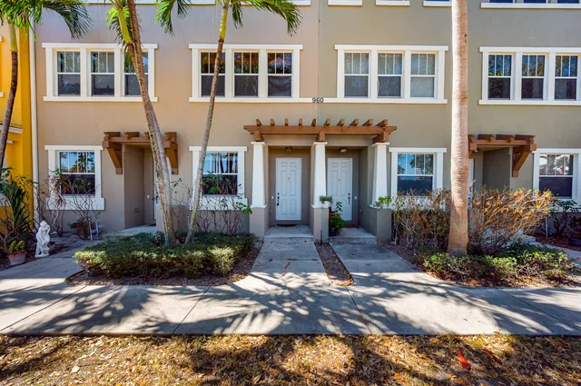 Cityside West Palm Beach Unit 3 photo 2