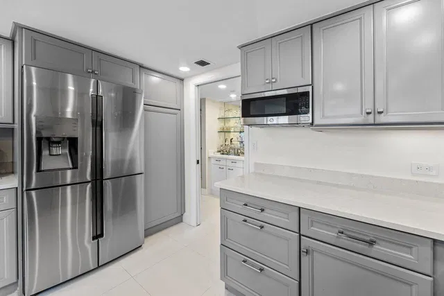The Plaza of The Palm Beaches Unit 8g photo 10