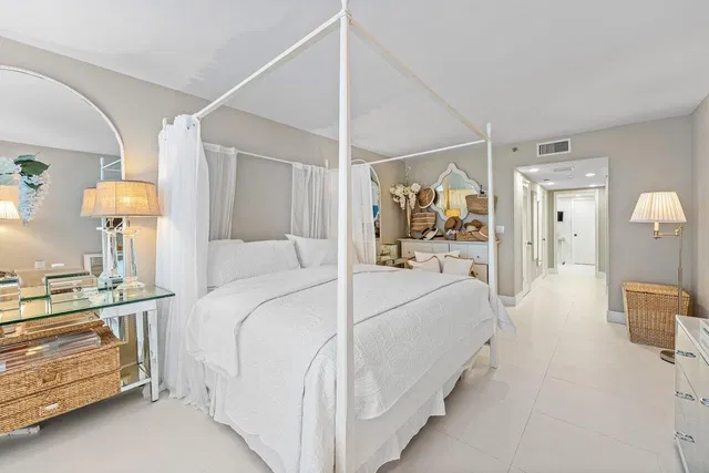 The Plaza of The Palm Beaches Unit 8g photo 13