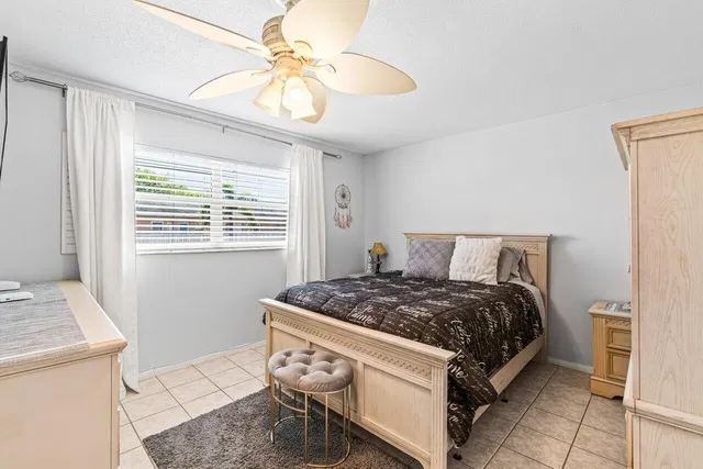 Unit 202 photo 23