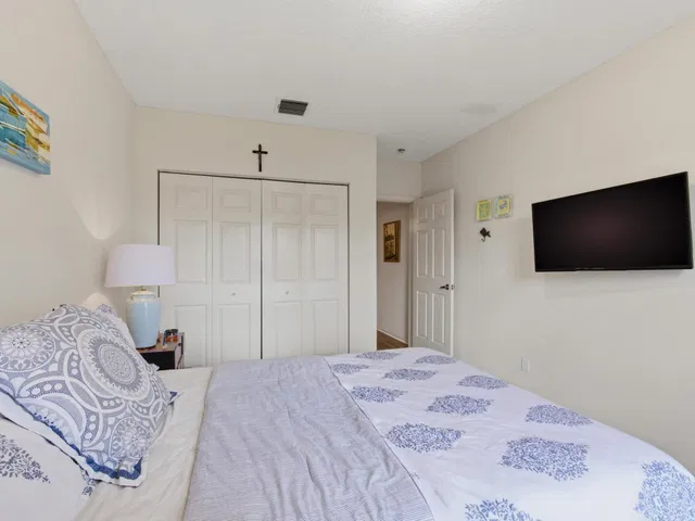  Residence photo 21