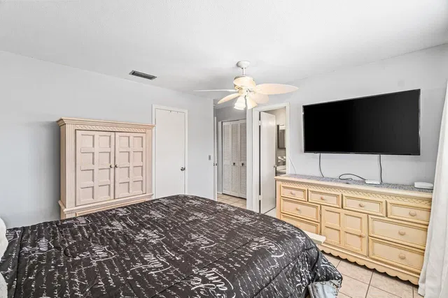 Unit 202 photo 24