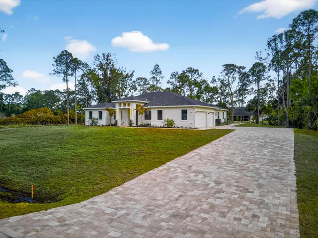  Residence photo 4