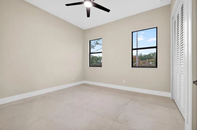  Residence photo 43