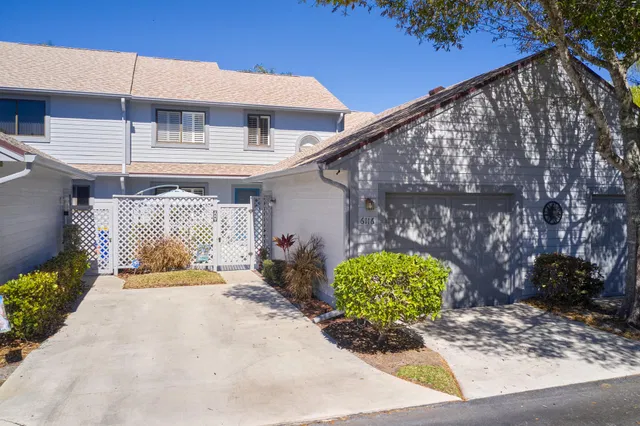 Residence photo 3