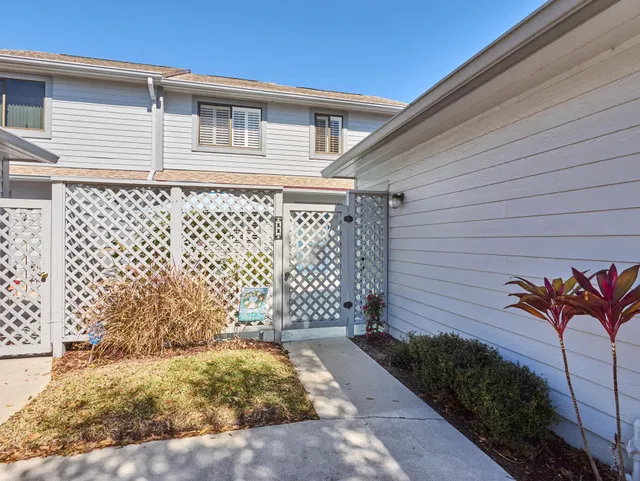 Residence photo 4