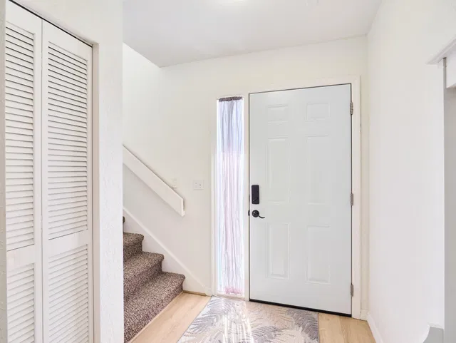 Residence photo 16