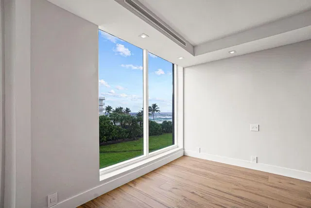 Miraflores Palm Beach Unit 306n photo 24