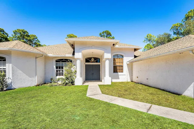 Residence photo 2