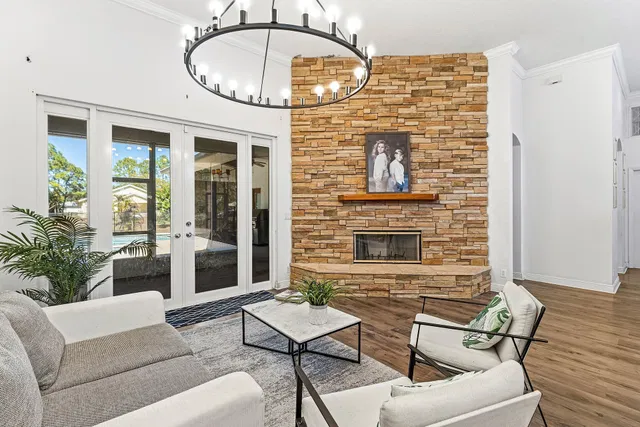 Residence photo 5