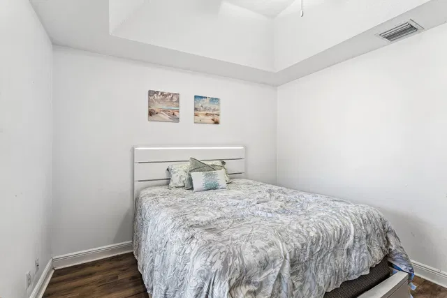 Residence photo 19
