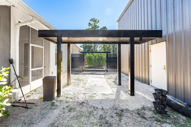 Residence photo 24