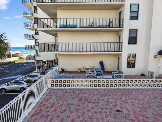 Unit 105 photo 32