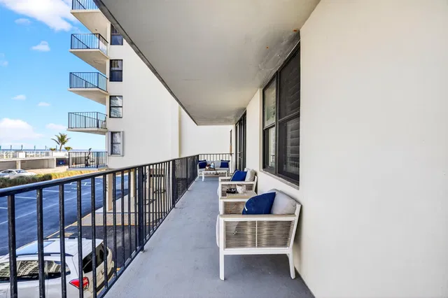 Unit 105 photo 36