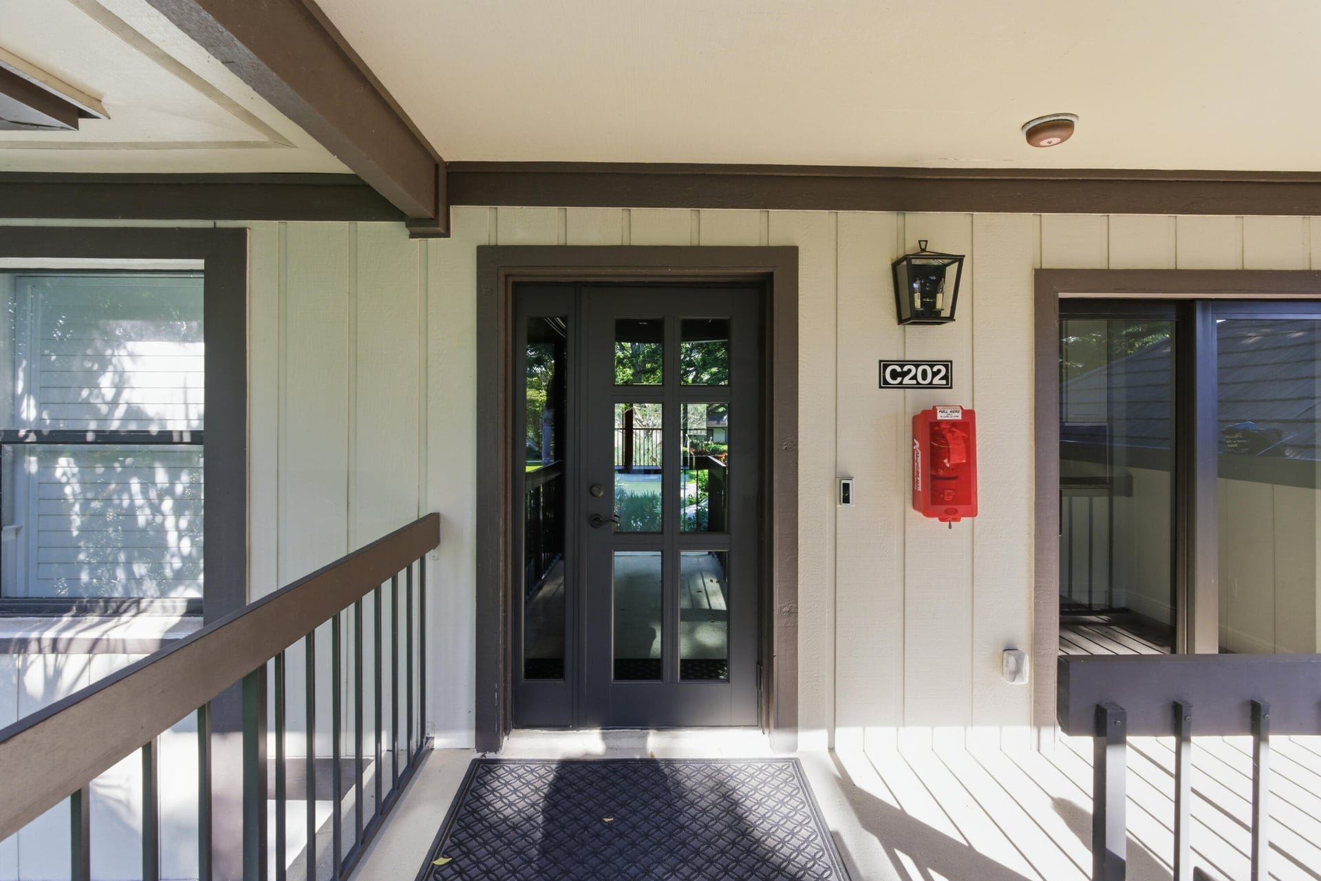 Unit C202 photo 4